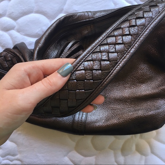 ELLIOTT LUCCA | Metallic Leather Woven Strap Purse - Picture 2 of 5